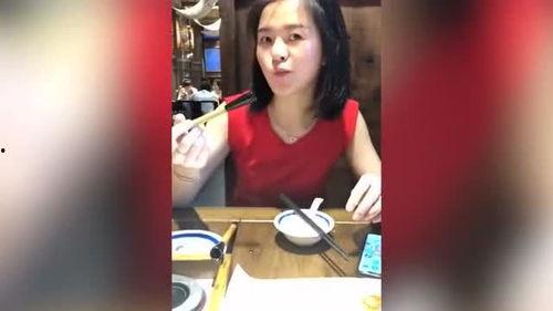 网红打麻将吃瓜的是谁呀