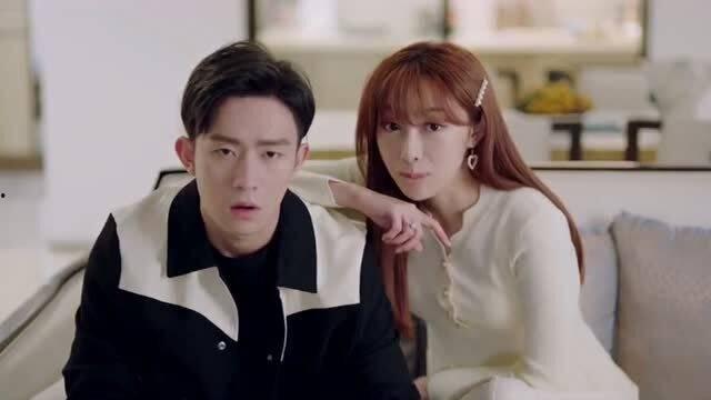 姐弟恋网红情侣吃瓜视频,吃瓜群众热议的甜蜜瞬间