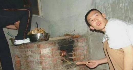 礼县吃瓜网红事件始末